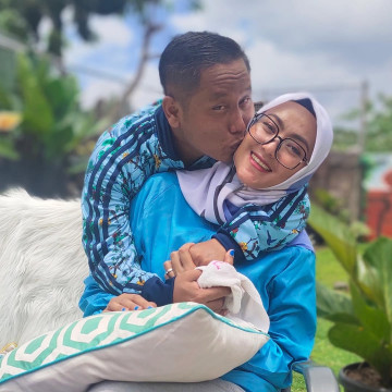 Narji dan istri, Widiyanti. (Instagram @narji77)